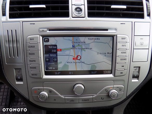 Ford Kuga 2.0 TDCi 4x4 Titanium - 32