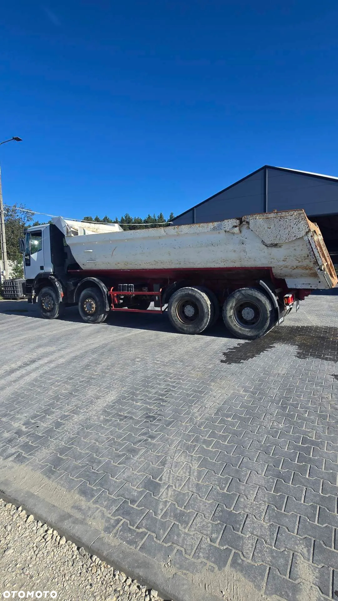 Iveco EuroTrakker 8x4 - 6
