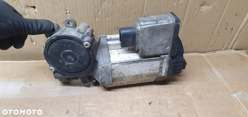 Silnik maglownicy wspomaganie elektryczne VW Passat B6 1K1909144K - 3