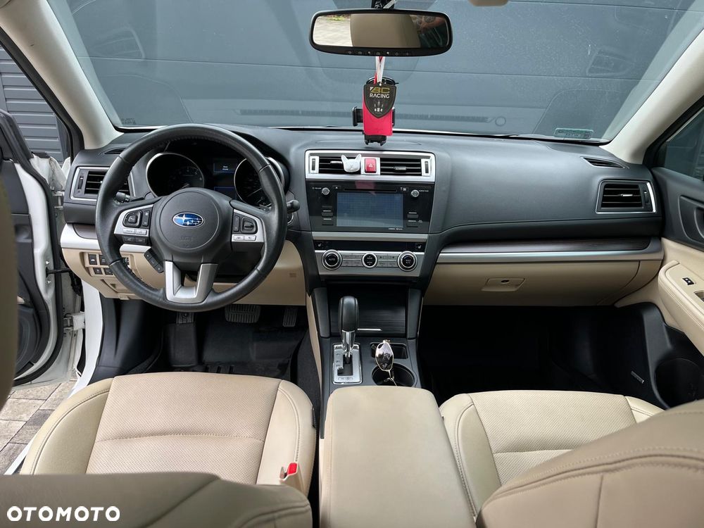 Subaru Legacy - 15