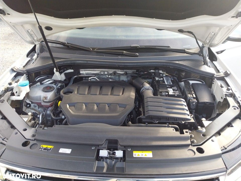 Volkswagen Tiguan - 22