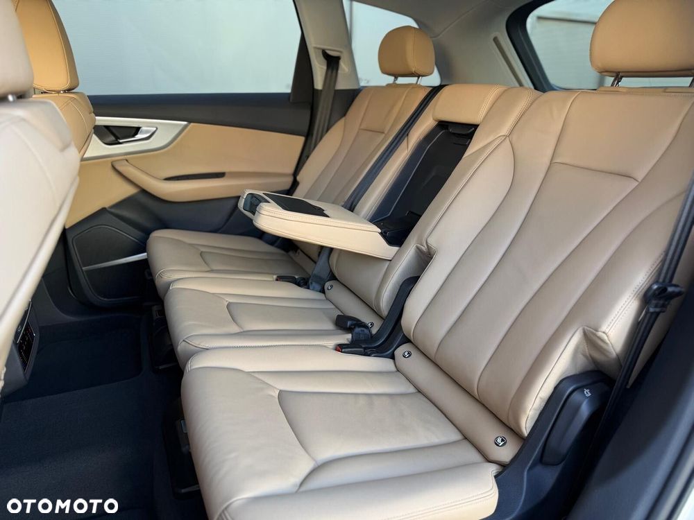 Audi Q7 - 21
