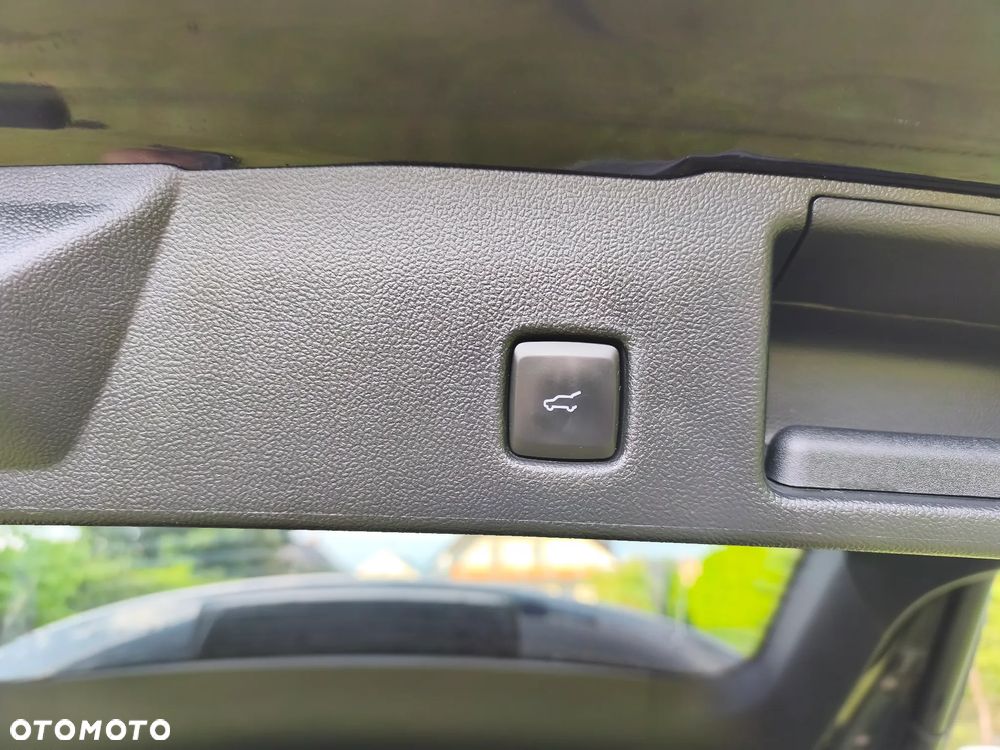 Ford Kuga - 17