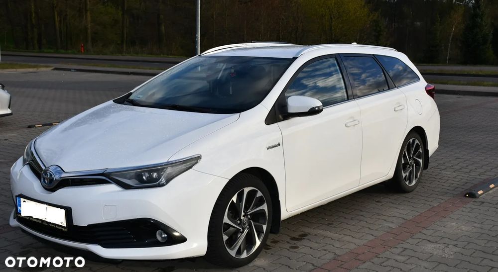 Toyota Auris 1.8 HSD Luna - 30