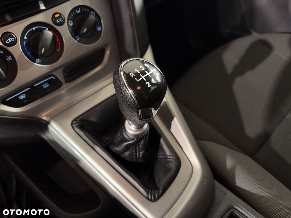 Ford Focus - 22