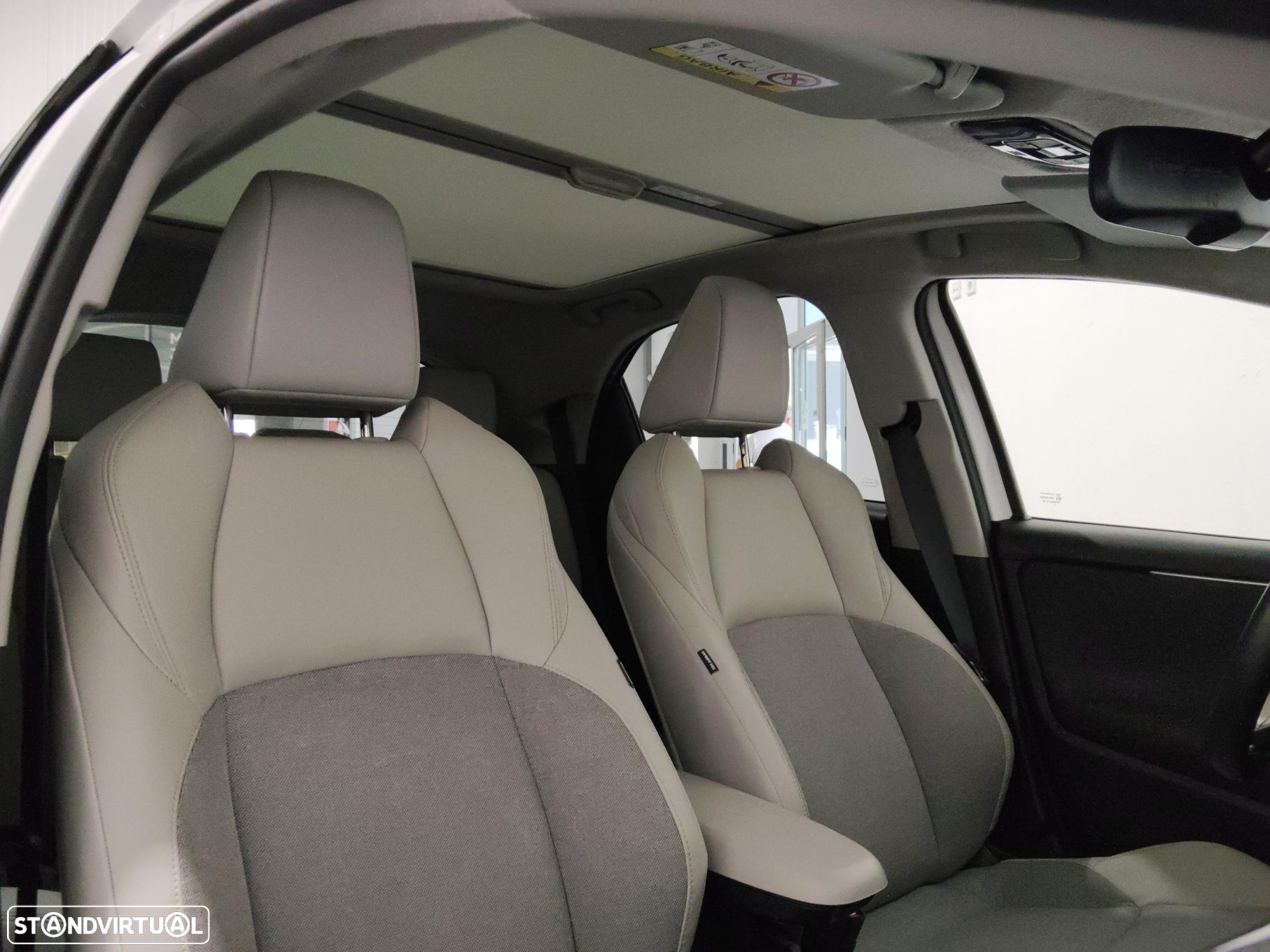 Toyota Yaris 1.5 HDF Luxury - 22