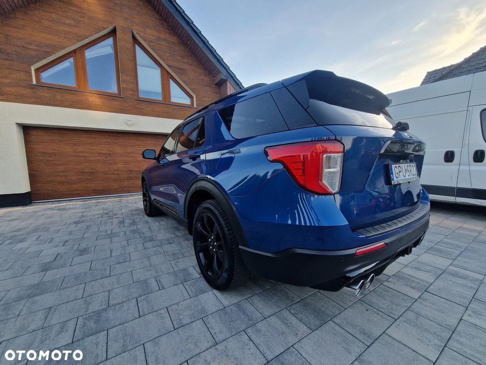 Ford Explorer EcoBoost Plug-in Hybrid ST-LINE - 3