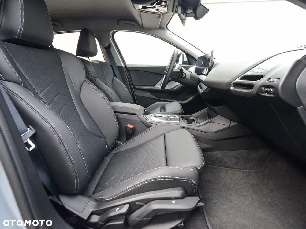 BMW Seria 1 120i M Sport - 28