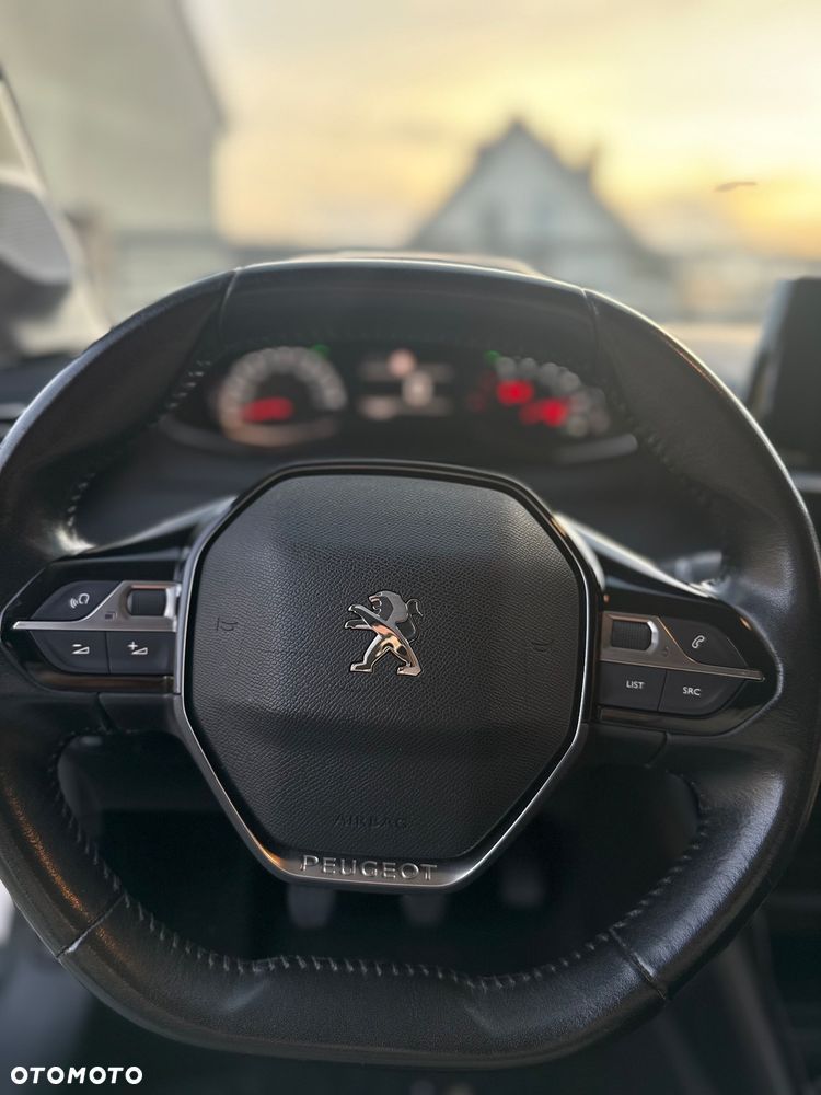 Peugeot 208 1.2 PureTech Active Pack S&S - 23