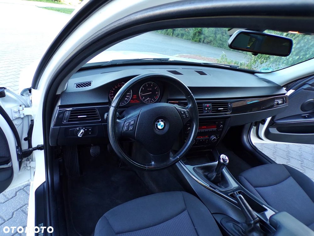 BMW Seria 3 - 15
