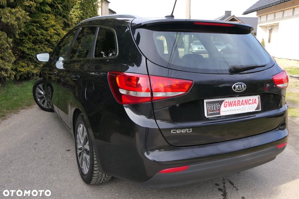 Kia Ceed 1.6 CRDi L - 10