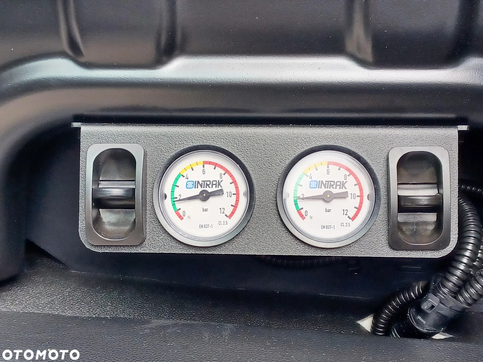 Renault Master skrzynia z windą - 7