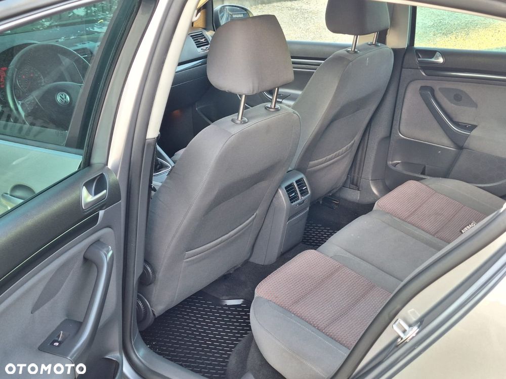 Volkswagen Golf 2.0 TDI DPF GT Sport - 12