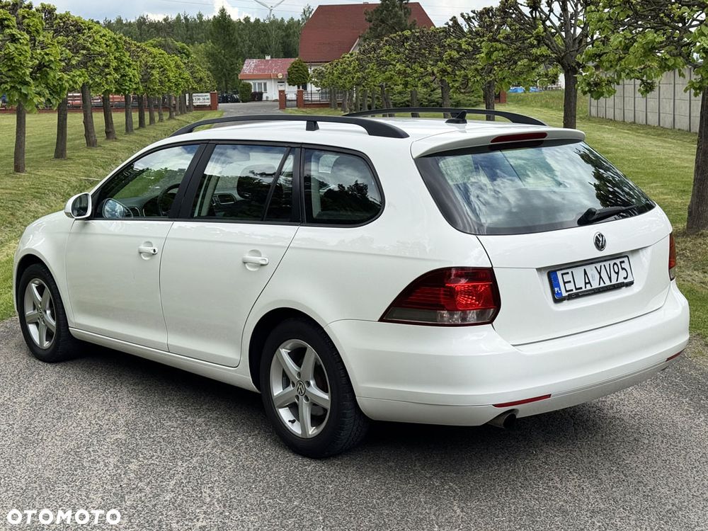 Volkswagen Golf 1.6 TDI DPF BlueMotion - 10