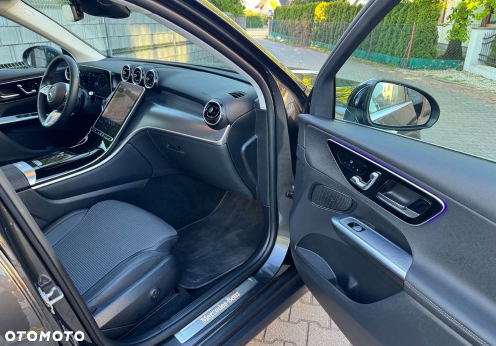 Mercedes-Benz GLC 220 d 4Matic 9G-TRONIC - 11