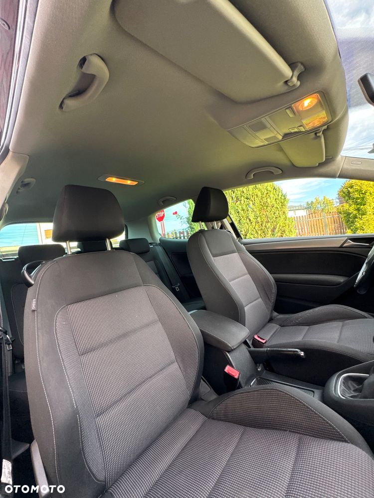 Volkswagen Golf - 9