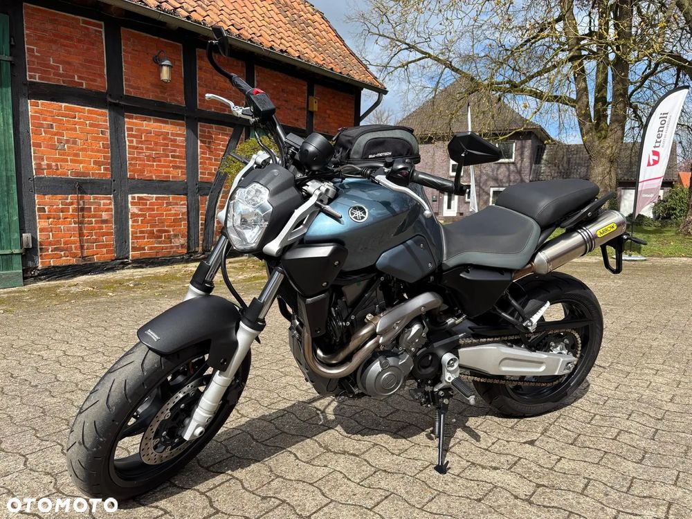 Yamaha MT - 4