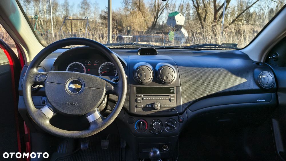 Chevrolet Aveo 1.2 16V Base / Classic - 6