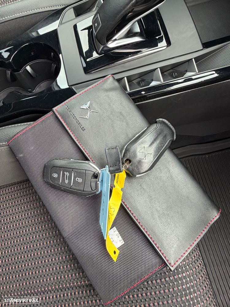 DS DS3 Crossback PureTech 130 Aut. PERFORMANCE LINE + - 23