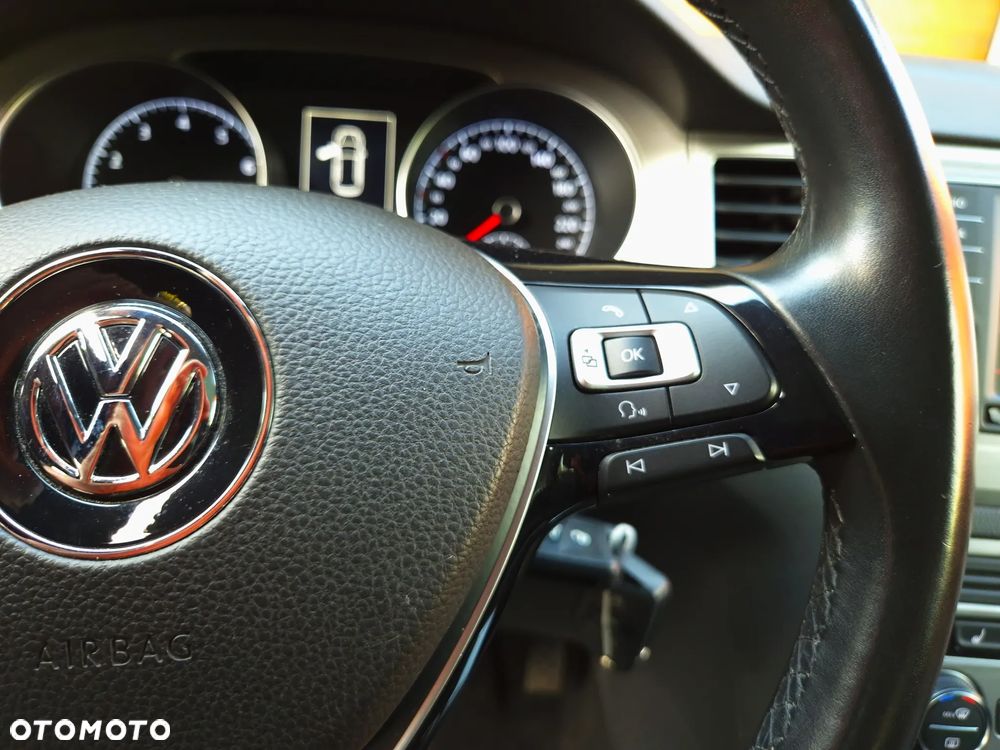 Volkswagen Golf Sportsvan 1.4 TSI (BlueMotion Technology) Comfortline - 24