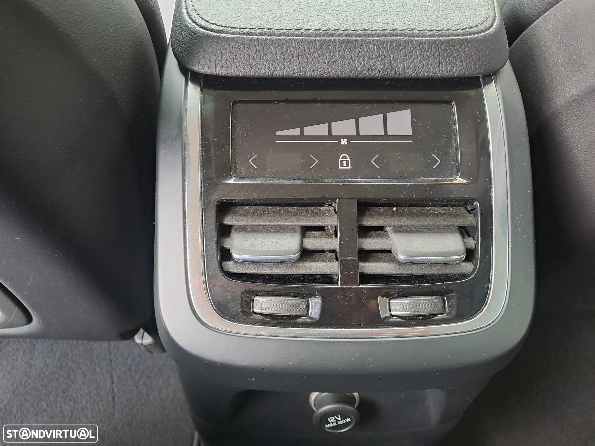 Volvo XC 90 2.0 T8 PHEV Momentum AWD - 8