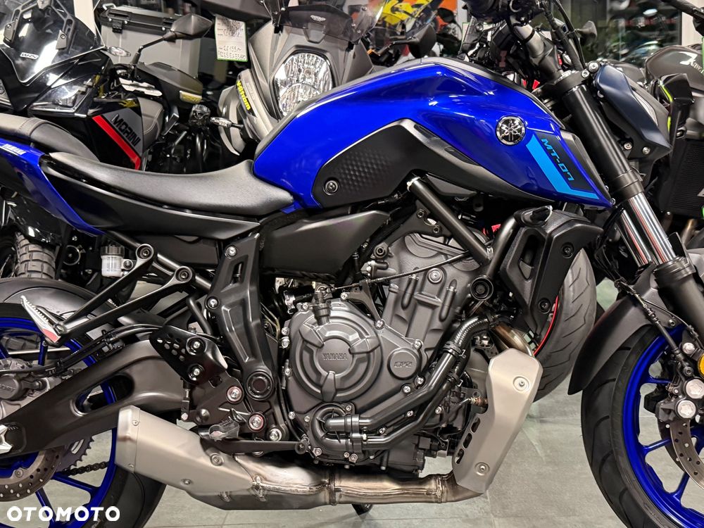 Yamaha MT - 7