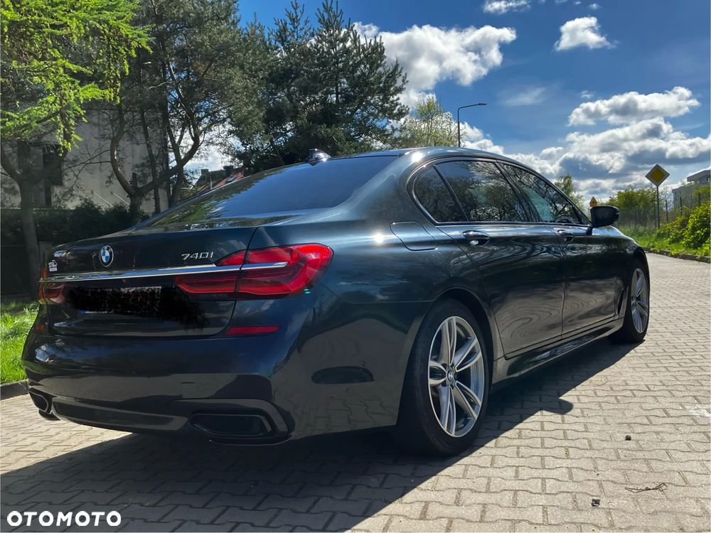 BMW Seria 7 740Li - 9