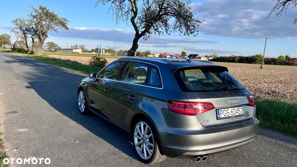 Audi A3 Sportback 2.0 TDI S tronic Ambiente - 5
