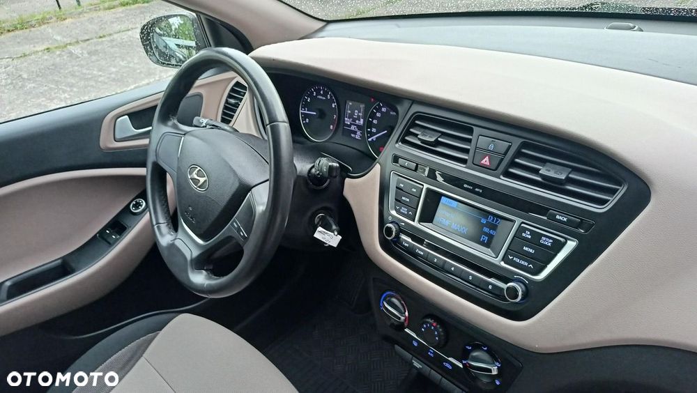 Hyundai i20 1.2 Select - 29