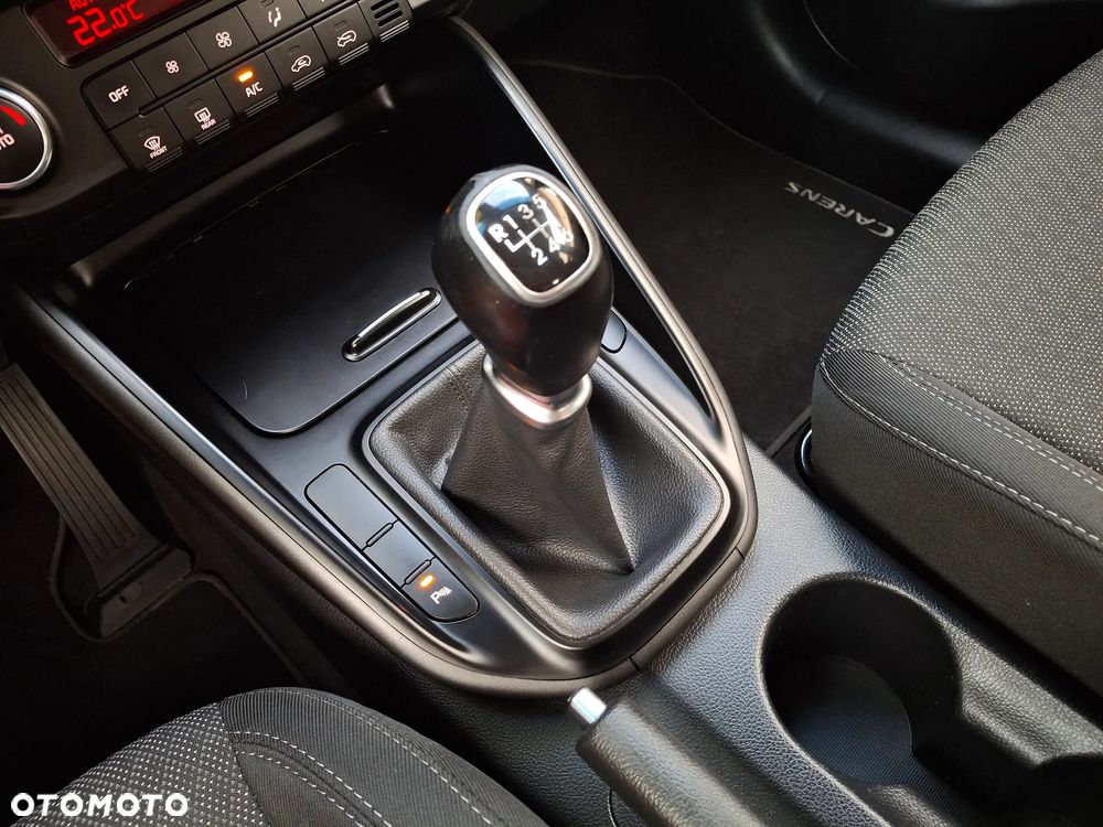 Kia Carens 1.6 GDI ISG Spirit - 11