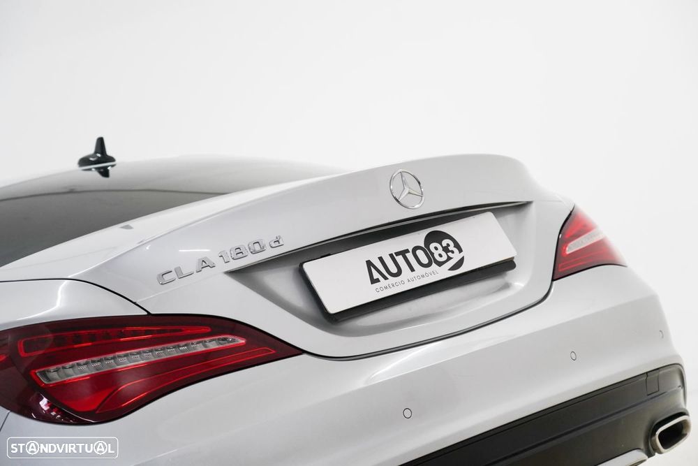 Mercedes-Benz CLA 180 d AMG Line - 17