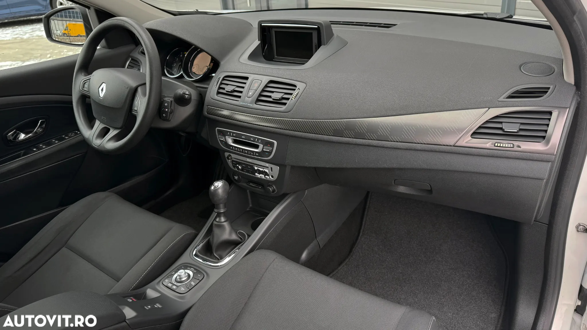 Renault Megane dCi 110 FAP LIMITED - 8