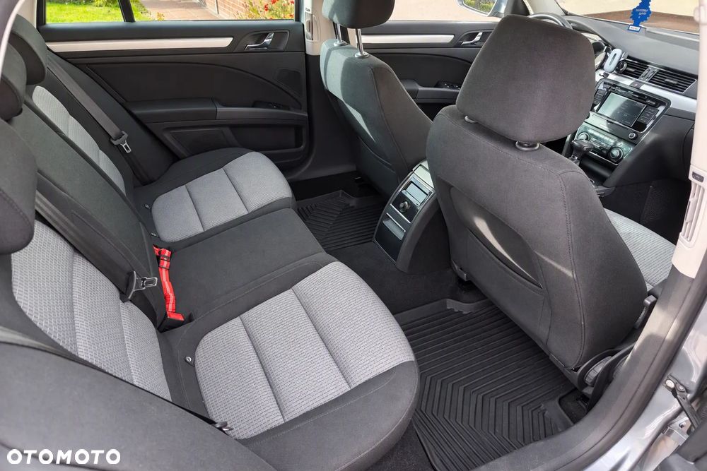 Skoda Superb 2.0 TDI 4x4 Ambition DSG - 11