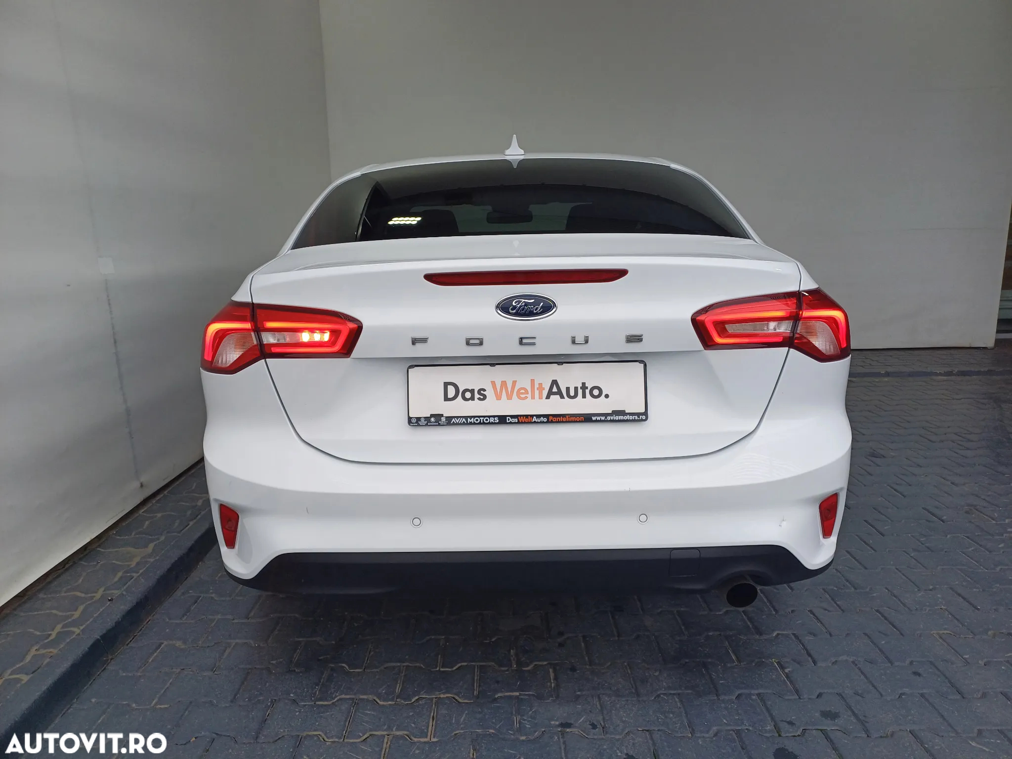 Ford Focus 1.0 EcoBoost Connected - 29