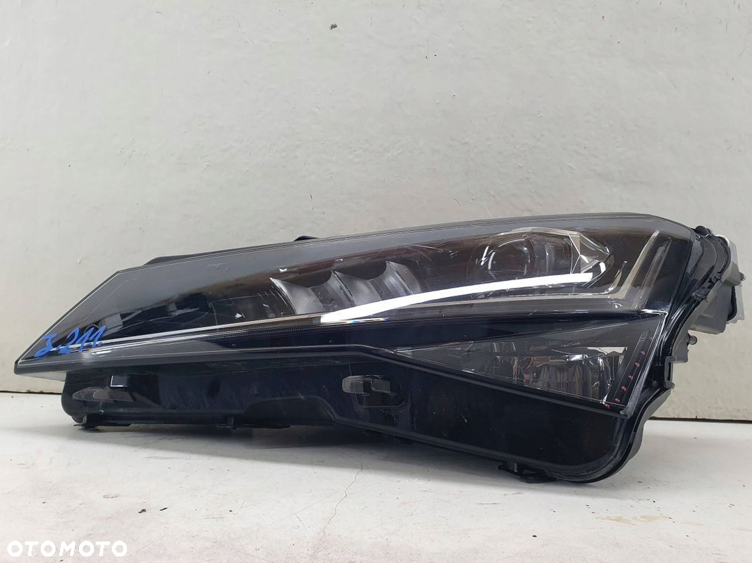 Skoda Superb 3 III Lift 3V LED lewa lampa przednia przód reflektor - 4