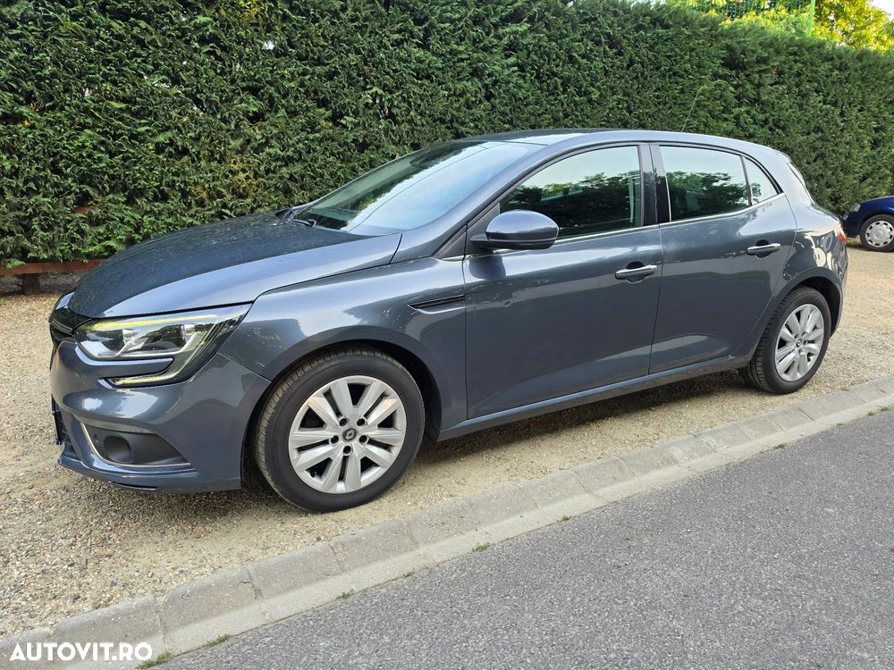 Renault Megane BLUE dCi 115 BUSINESS EDITION - 9