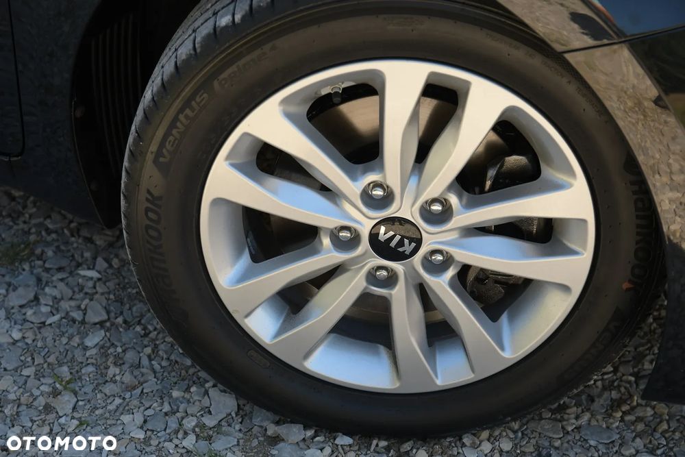 Kia Ceed 1.6 GDI Dream Team Edition - 15