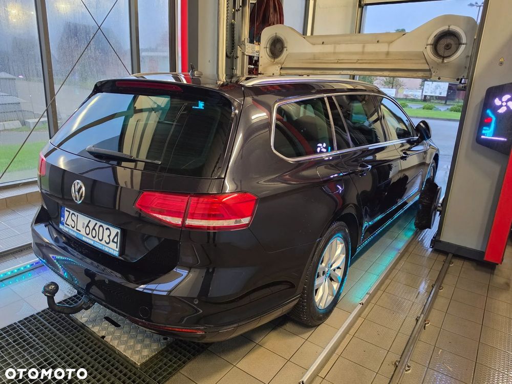 Volkswagen Passat 2.0 TDI SCR DSG Business - 8