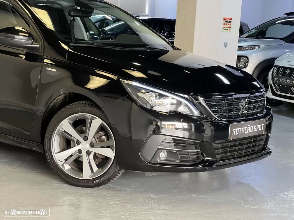 Peugeot 308 1.2 PureTech Style J17 - 23