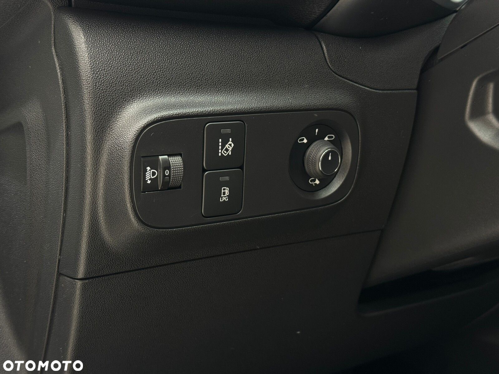 Citroën C3 1.2 PureTech Shine - 21