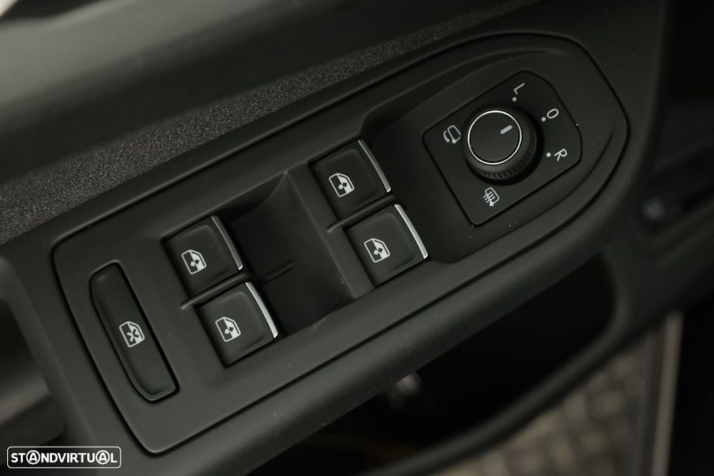 VW Golf 1.5 TSI e-Hybrid Life DSG - 17