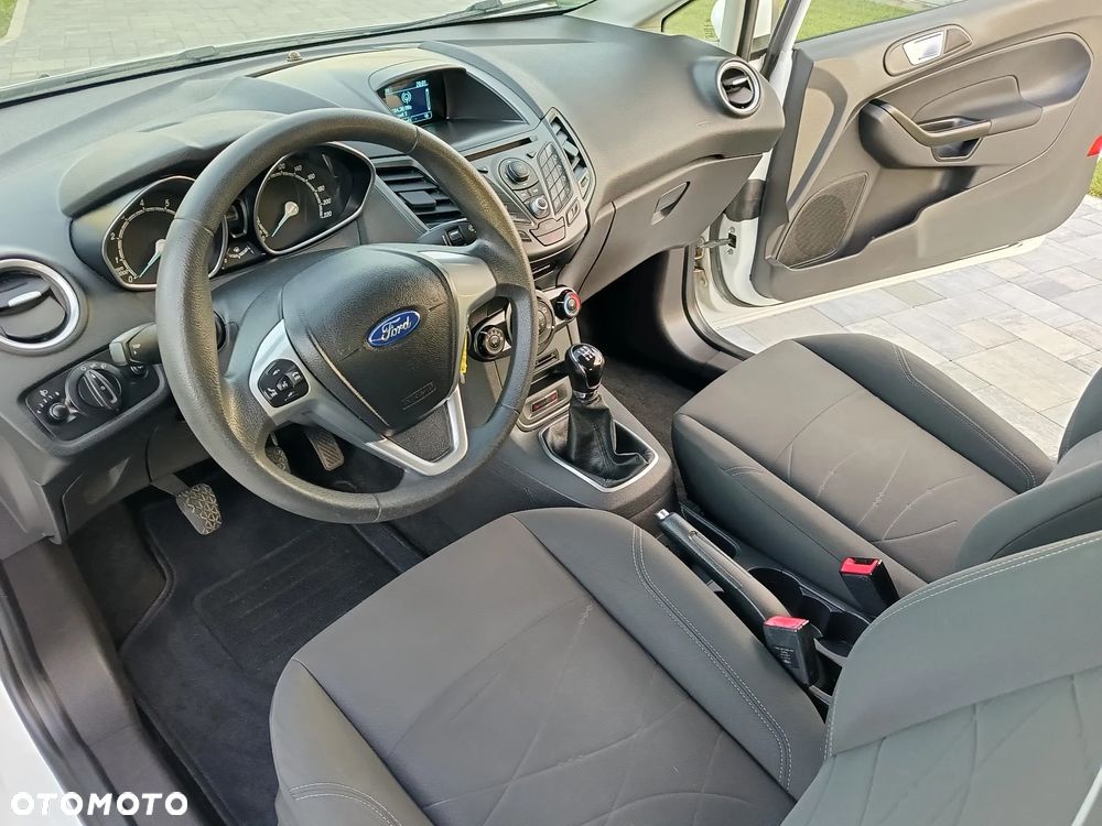 Ford Fiesta - 8