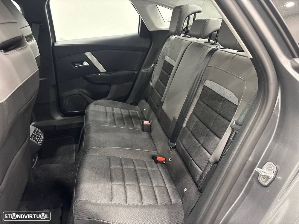 Citroën C4 X 1.2 Hybrid Plus e-DSC6 - 10