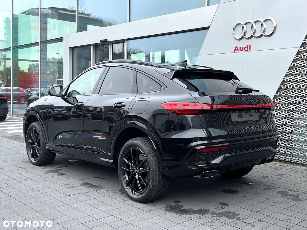 Audi Q5 Sportback - 10