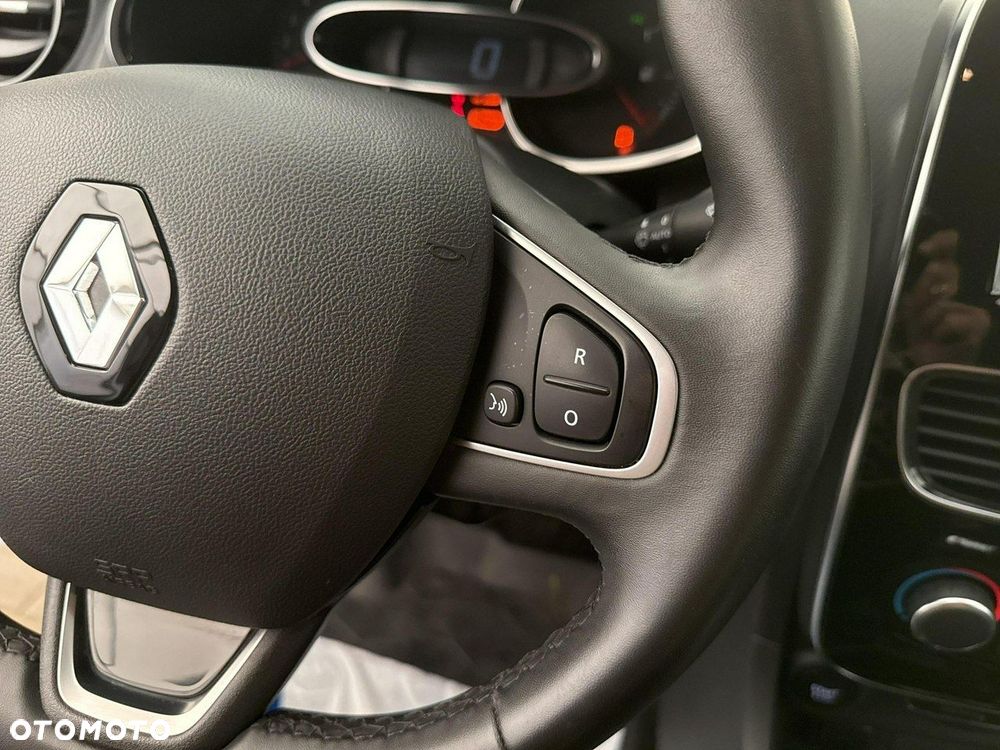 Renault Clio - 27
