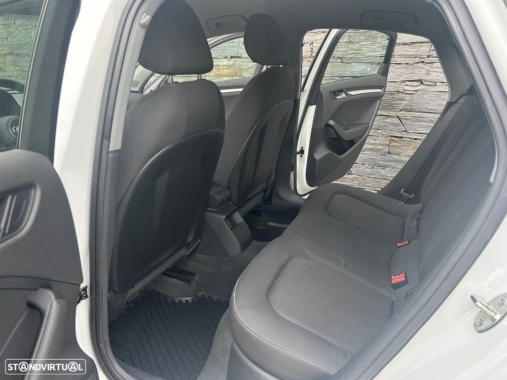Audi A3 Limousine 1.6 TDI Sport - 14