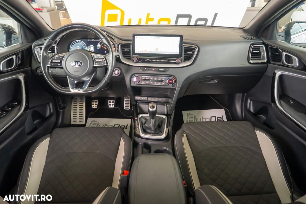 Kia Ceed - 17