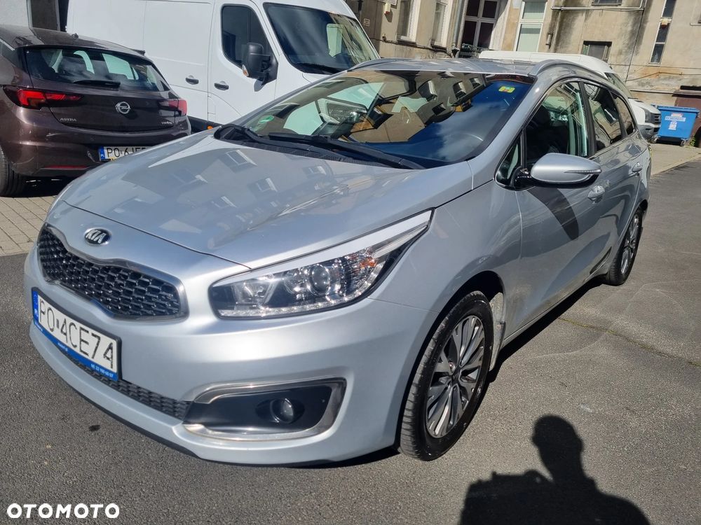 Kia Ceed - 1