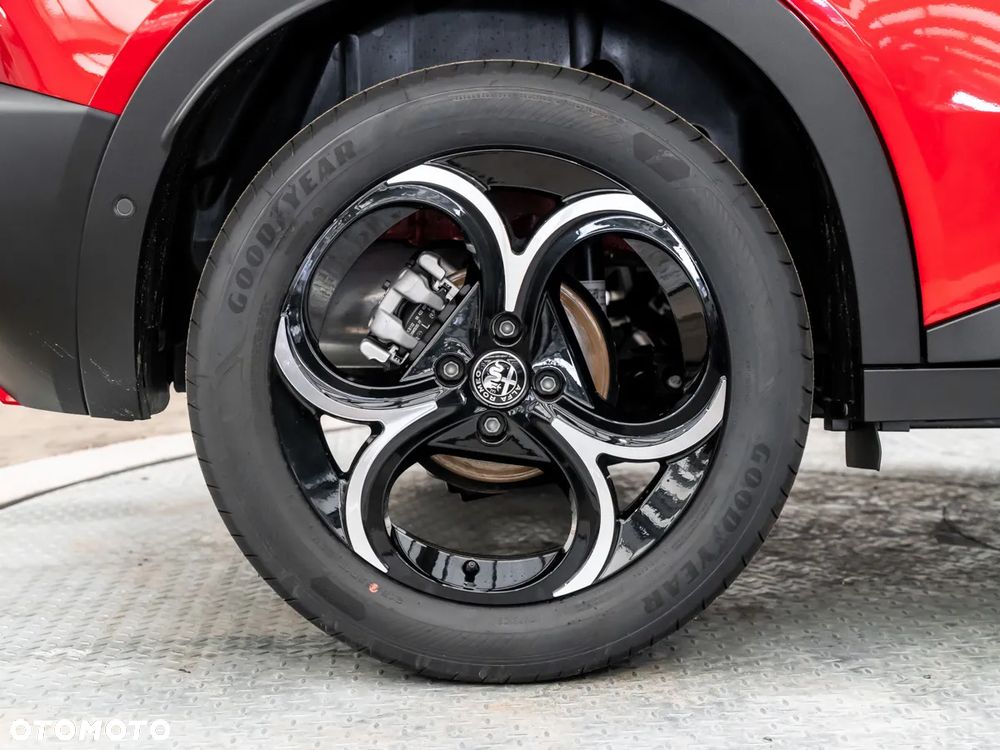 Alfa Romeo Junior 1.2 mHEV Ibrida Intensa eDCT - 13