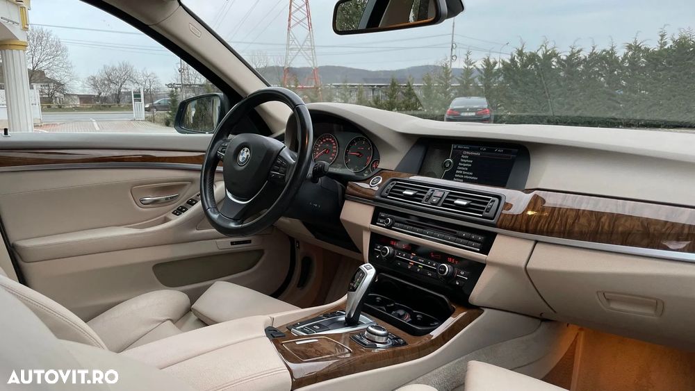 BMW Seria 5 520d - 13